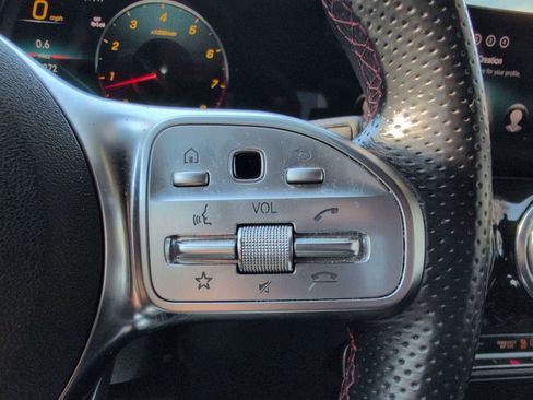 Used 2023 Mercedes-Benz GLA 250 image 8