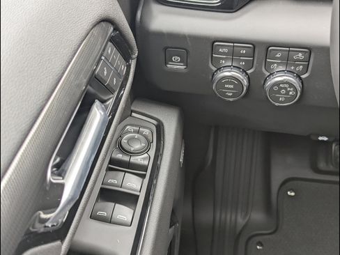 New 2026 GMC Sierra 1500 AT4 w/ AT4 Premium Package AWD/4WD image 23