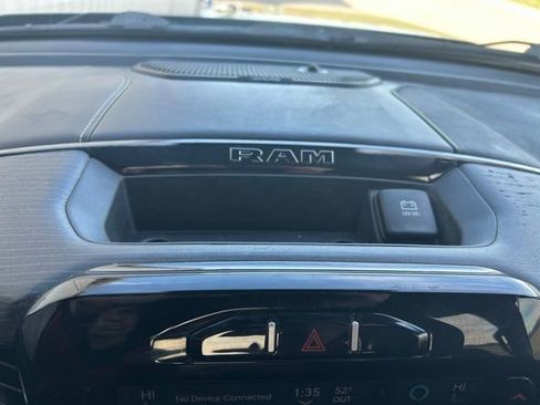 Used 2022 RAM 1500 Limited w/ Body-Colour Bumper Group image 33