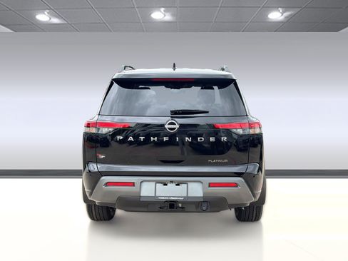 New 2026 Nissan Pathfinder Platinum FWD image 10