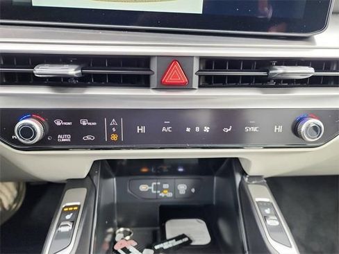 New 2026 Kia Sorento S w/ S Panoramic Sunroof Package image 23