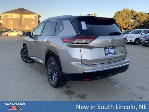 New 2026 Nissan Rogue Platinum w/ Platinum Premium Package image 3