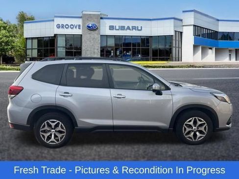Used 2024 Subaru Forester Premium AWD/4WD image 7