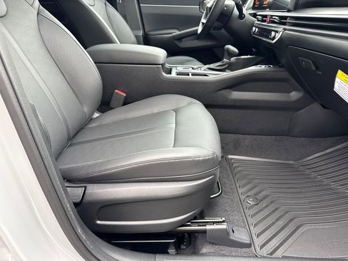 New 2026 Kia Sorento S image 13