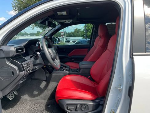 Used 2024 Toyota Tacoma TRD Pro AWD/4WD image 12