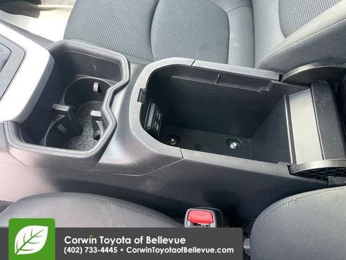 Used 2024 Toyota RAV4 LE AWD/4WD image 24