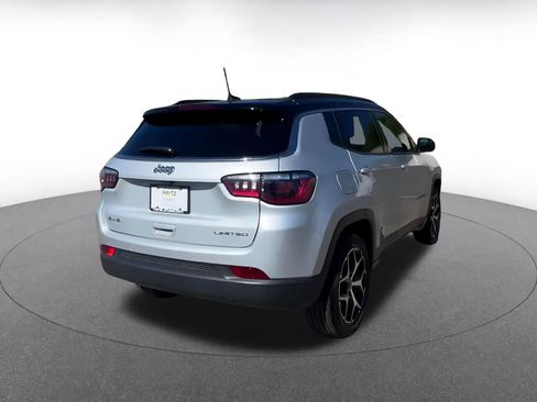 Used 2025 Jeep Compass Limited image 14