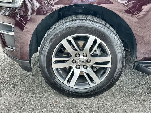 Used 2024 Ford Expedition Limited RWD image 33
