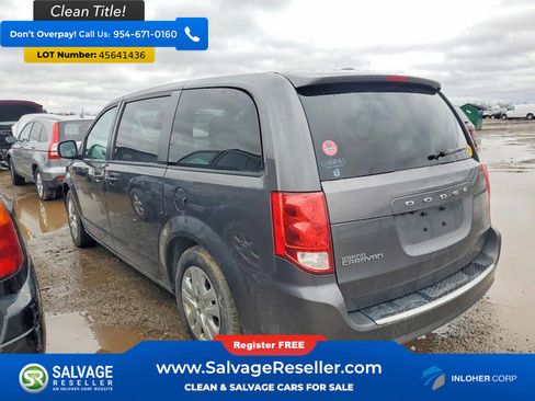 Used 2018 Dodge Grand Caravan SE w/ UConnect Hands-Free Group image 3
