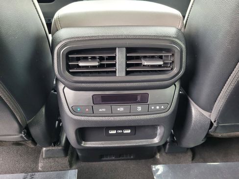 Used 2023 Honda Pilot EX-L image 16