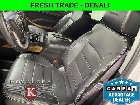 Used 2017 GMC Yukon Denali w/ Open Road Package AWD/4WD image 12
