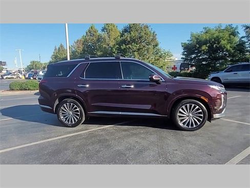 Used 2023 Hyundai Palisade Calligraphy image 37