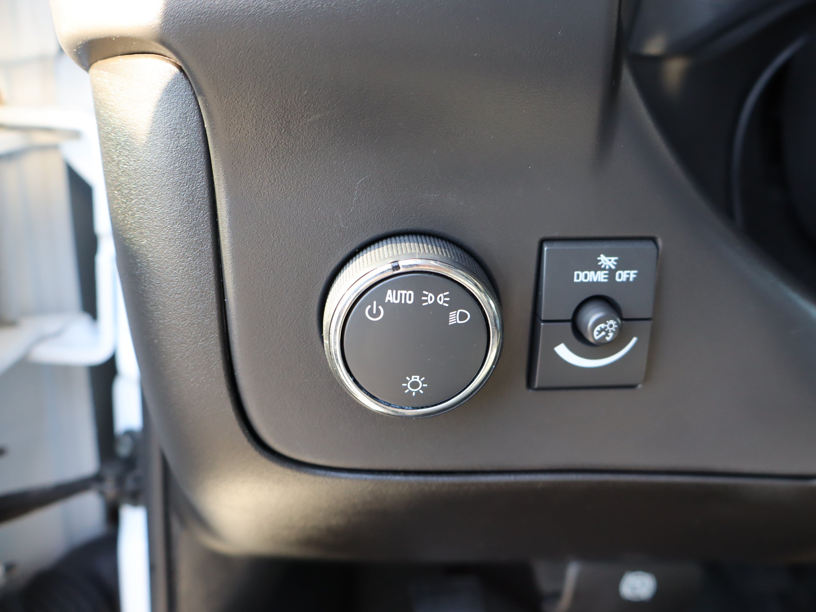 Used 2025 Chevrolet Express 3500 LT w/ LT Preferred Equipment Group RWD image 20