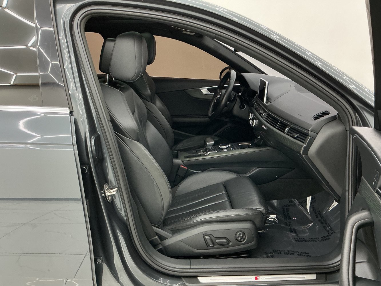 Used 2018 Audi A4 2.0T Premium Plus w/ Premium Plus Package AWD/4WD image 15