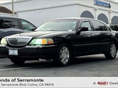 Used 2007 Lincoln Town Car Executive L