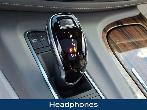 Used 2021 Cadillac Escalade ESV Premium Luxury Platinum w/ Heavy-Duty Trailer Package image 20