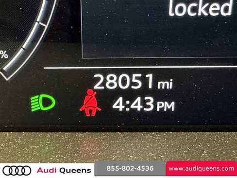 Certified 2024 Audi Q8 e-tron Premium Plus w/ Premium Plus Package AWD/4WD image 32