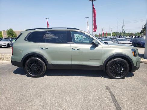 Certified 2025 Kia Telluride SX Prestige X-Line AWD/4WD image 3