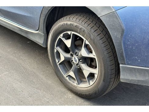 Used 2018 Subaru Crosstrek 2.0i Premium AWD/4WD image 4