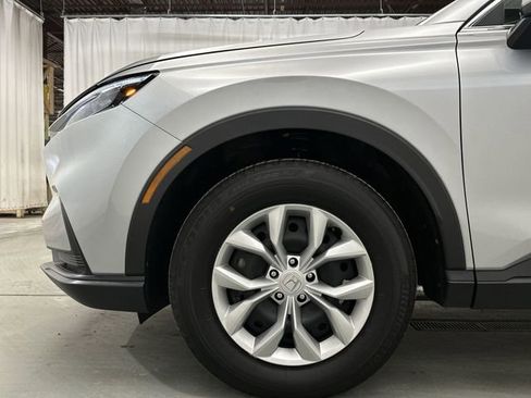 Used 2025 Honda CR-V LX image 21