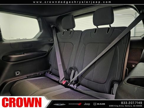 Used 2024 Jeep Grand Cherokee L Laredo AWD/4WD image 21