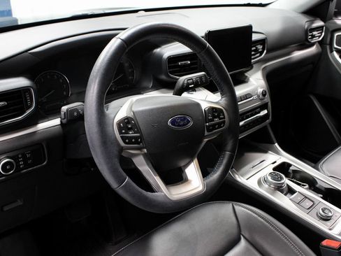 Certified 2023 Ford Explorer XLT w/ Equipment Group 202A AWD/4WD image 27