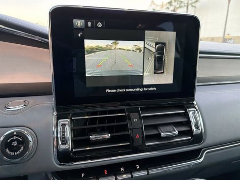 Used 2020 Lincoln Navigator L Black Label image 32