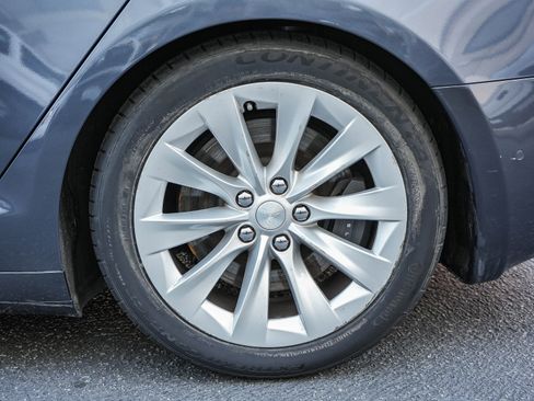 Used 2018 Tesla Model S 75D image 11