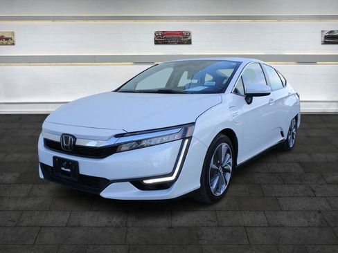 Used 2018 Honda Clarity Plug-In Hybrid image 6