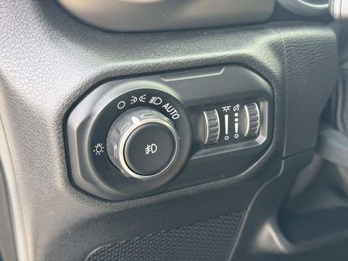 Used 2021 Jeep Wrangler Sport S image 20