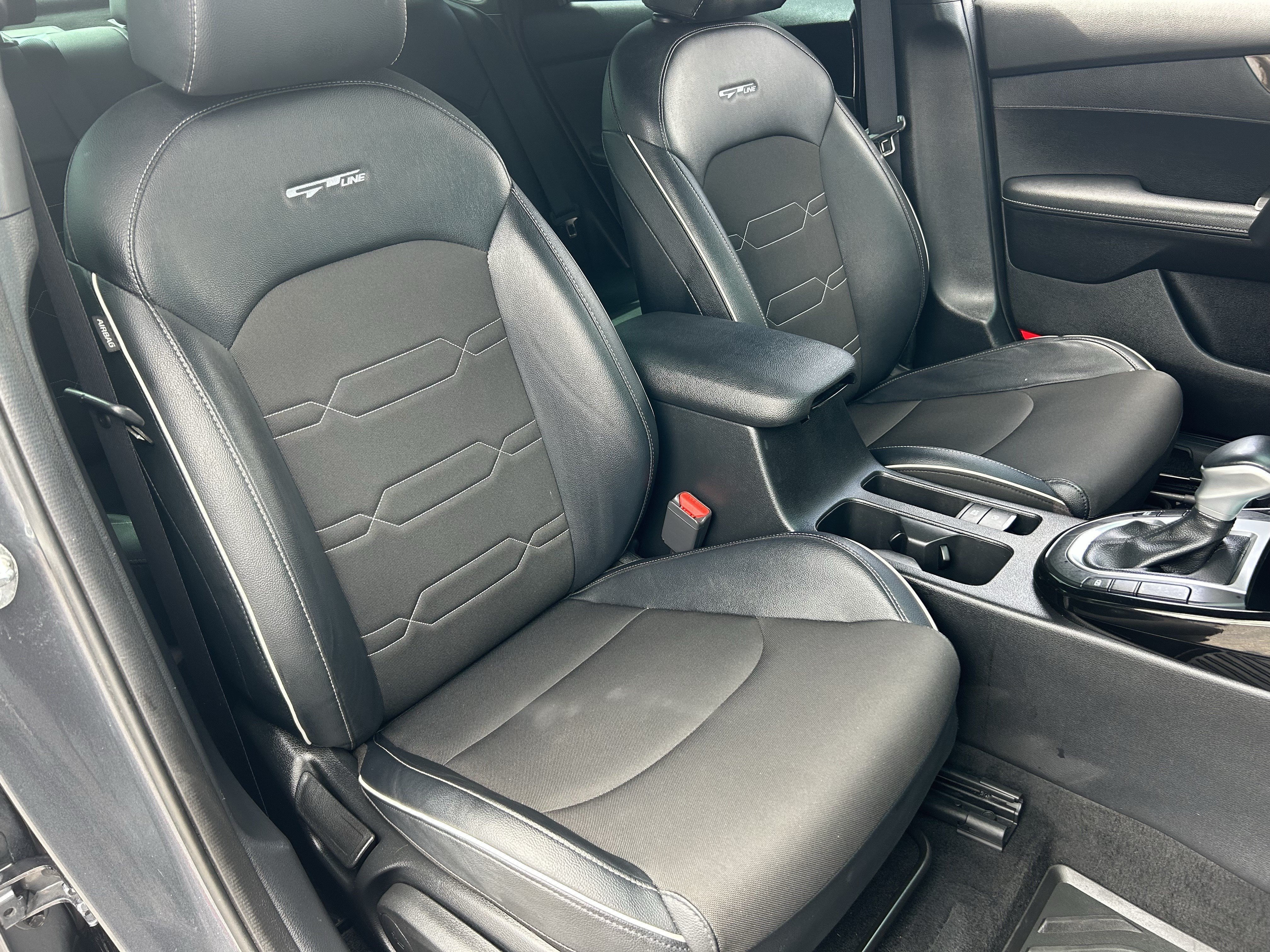 Used 2023 Kia Forte GT-Line w/ GT-Line Technology Package FWD image 8