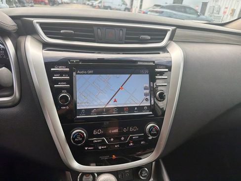 Used 2018 Nissan Murano S FWD image 11