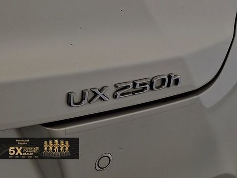 Used 2024 Lexus UX 250h FWD image 36