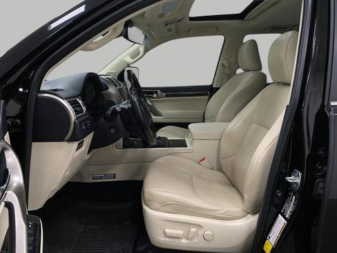 Used 2020 Lexus GX 460 Luxury w/ Luxury Sport Package image 31
