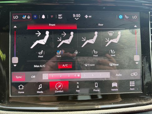 Used 2024 Dodge Durango GT AWD/4WD image 40