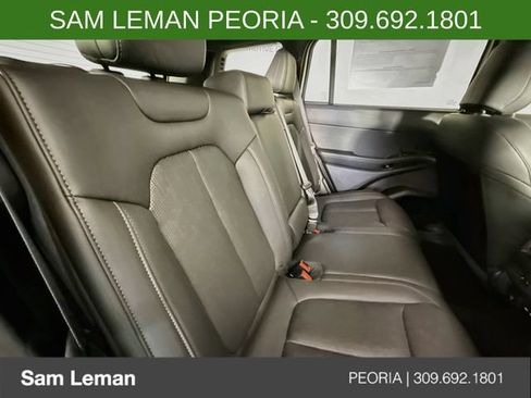 New 2026 Jeep Cherokee Overland w/ Advanced Pro Tech Group AWD/4WD image 28
