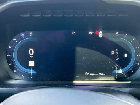 Used 2023 Volvo XC90 B5 Core w/ Climate Package image 28