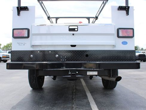 Used 2025 Chevrolet Silverado 2500 LT w/ Convenience Package AWD/4WD image 21