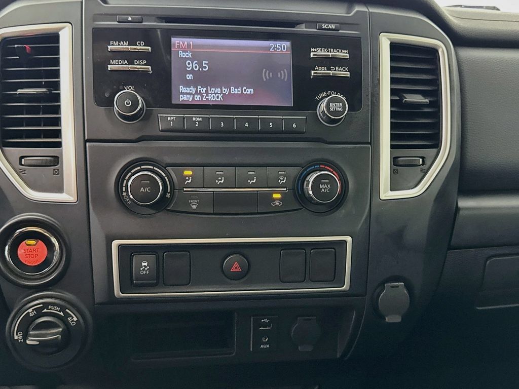 Used 2017 Nissan Titan S AWD/4WD image 17