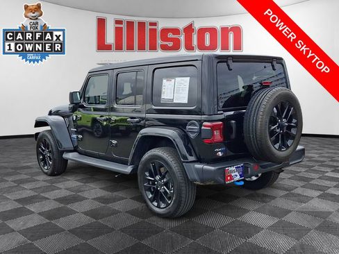 Used 2024 Jeep Wrangler Unlimited Sahara w/ Technology Group AWD/4WD image 6