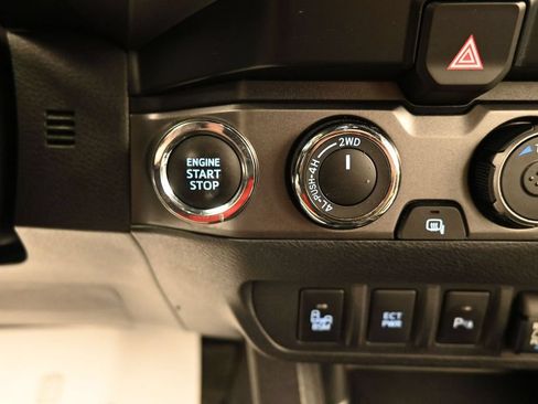 Used 2023 Toyota Tacoma TRD Sport w/ Advanced Technology Package AWD/4WD image 24