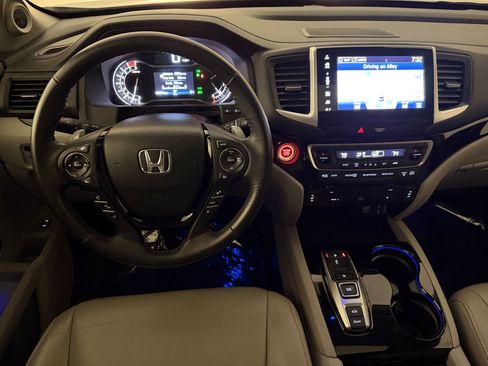 Used 2017 Honda Pilot Touring image 33