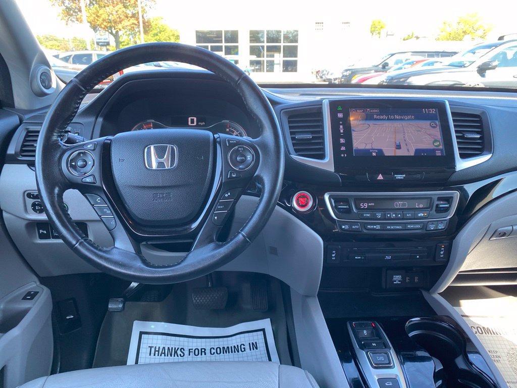 Used 2016 Honda Pilot Touring image 10