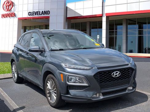 Used 2019 Hyundai Kona SEL w/ SEL Tech Package 02 FWD image 2