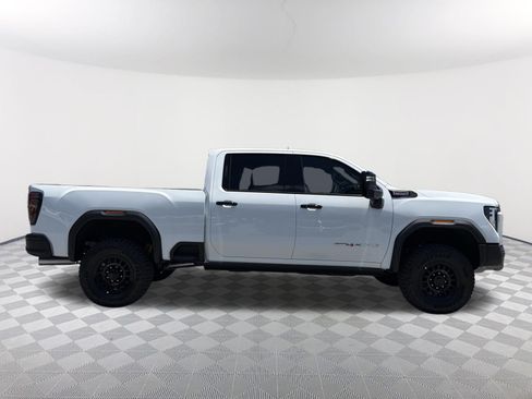 New 2026 GMC Sierra 2500 AT4X w/ AT4X AEV Edition AWD/4WD image 7