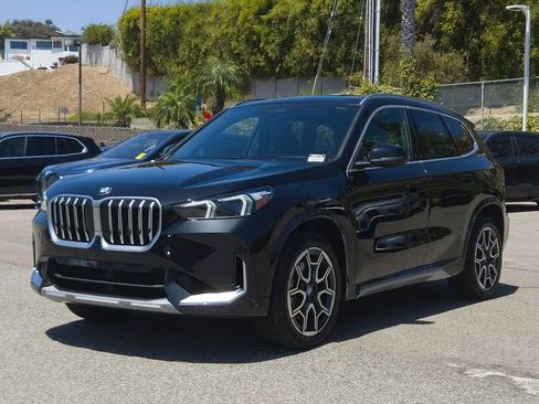 New 2026 BMW X1 xDrive28i w/ Technology Package AWD/4WD image 2
