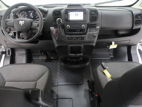 Used 2025 RAM ProMaster 2500 w/ Storage Group image 9