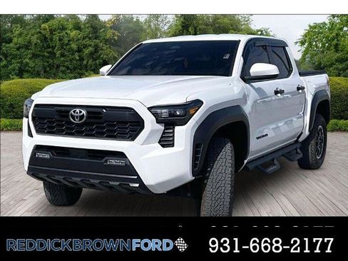 Used 2025 Toyota Tacoma TRD Off-Road AWD/4WD image 1