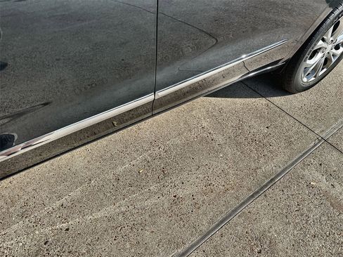 Used 2021 Buick Enclave Avenir w/ Avenir Technology Package image 13