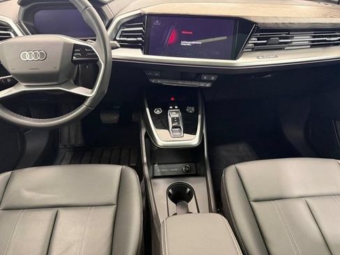 Used 2023 Audi Q4 e-tron Premium Plus w/ Premium Plus AWD/4WD image 9